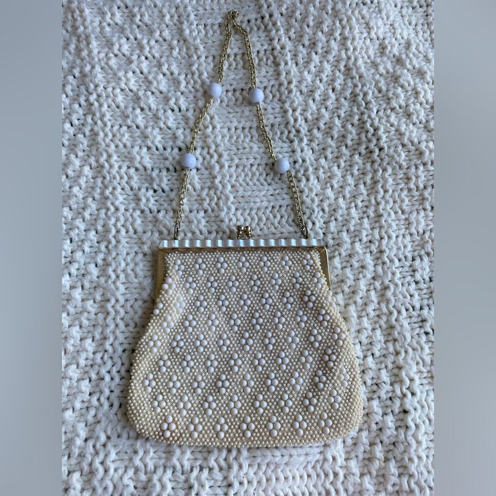1960s Vintage Beaded Kiss Lock Handbag